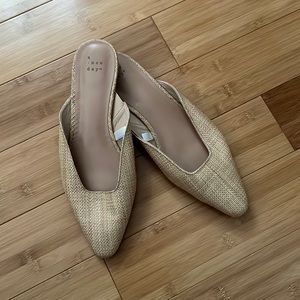 Rattan/natural mules